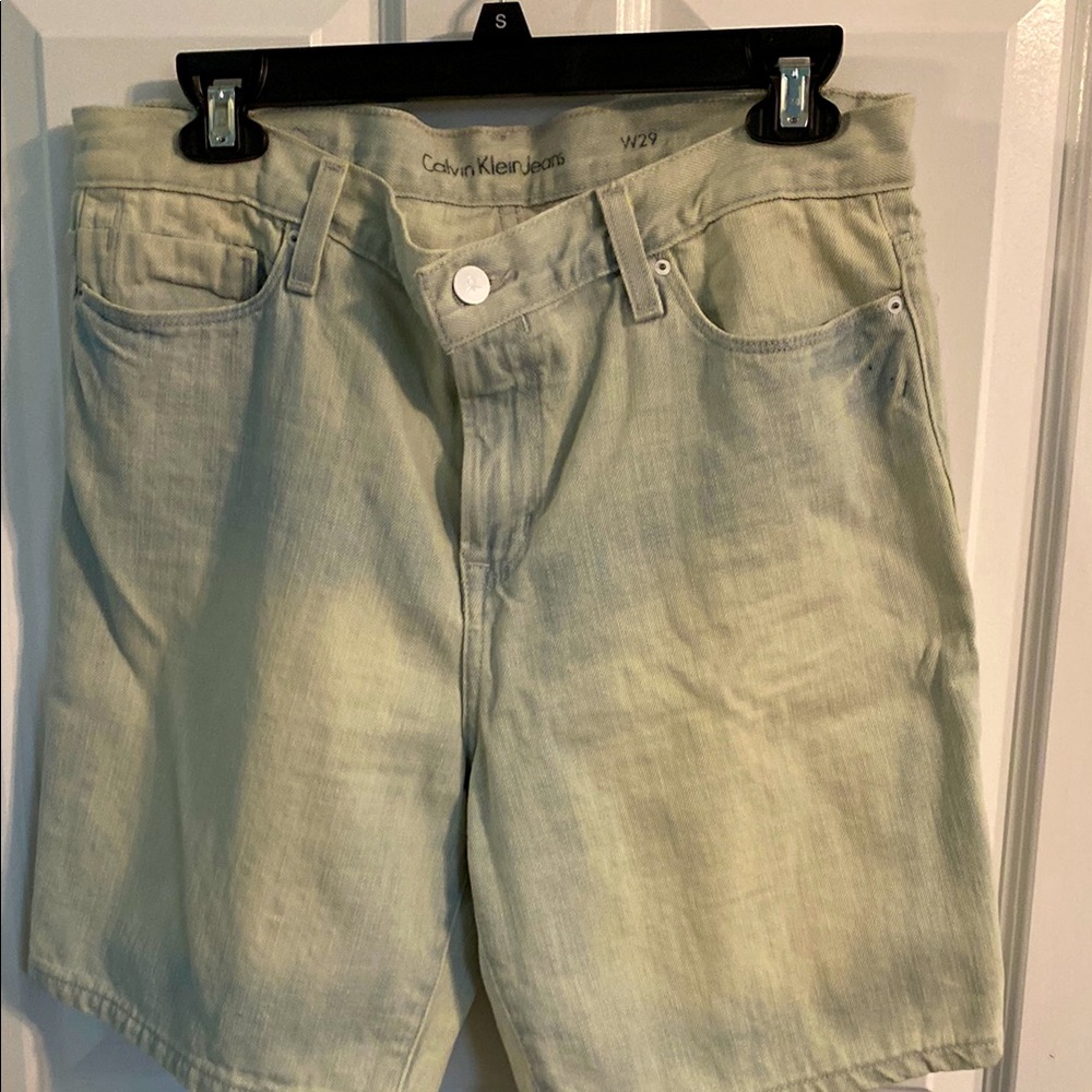 Calvin Klein Cream Jean Shorts Relaxed Fit pale blue